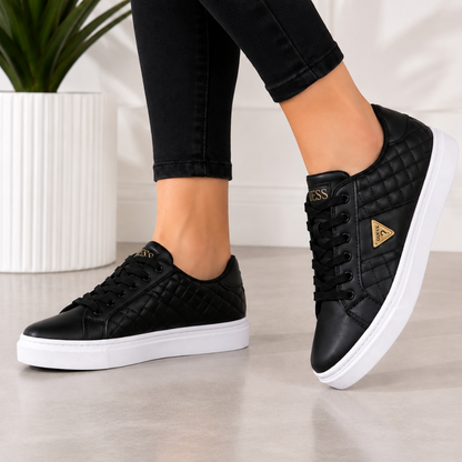Zapato Deportivo Rombos Tipo Guess