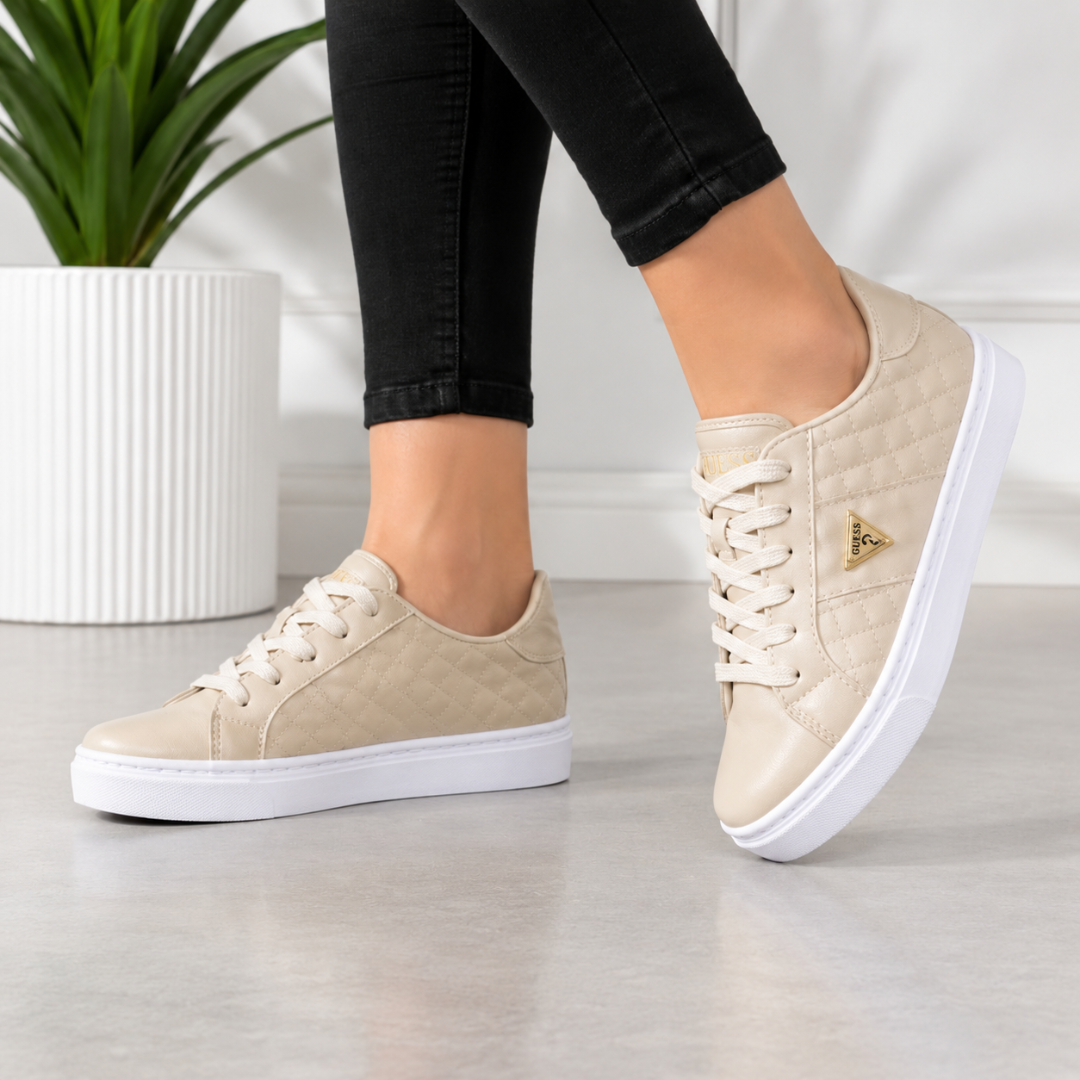 Zapato Deportivo Rombos Tipo Guess